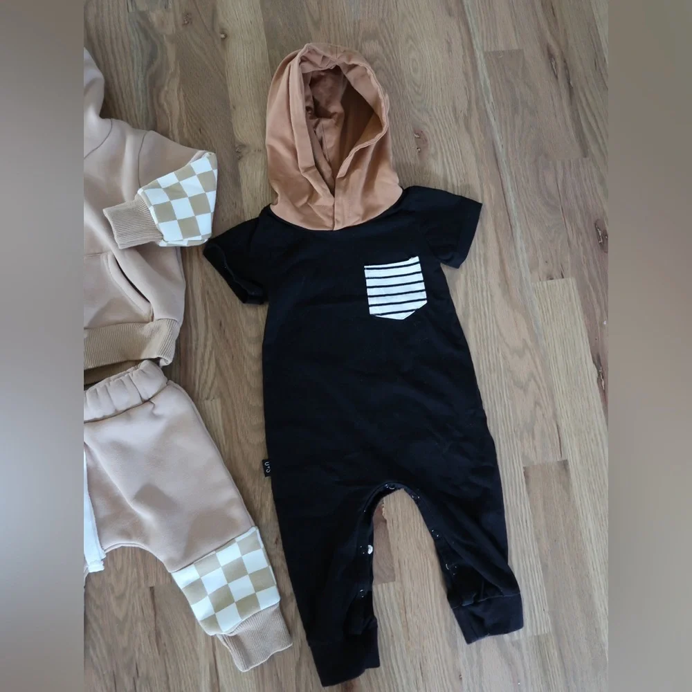 Olive + Scout Stylish Sweat Set & Hooded Onesie 6-12M - Picture 4 of 5